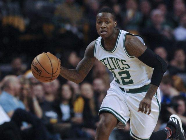 位球员的发 位球员的发